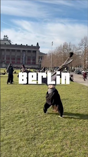 This is what a school trip to Berlin looks like 🤸‍♀️😄✨#studenttravel #eftourscanada