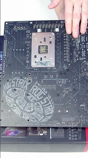 Put Motherboard on it's Box - PC Building Tips for Beginners #Shorts