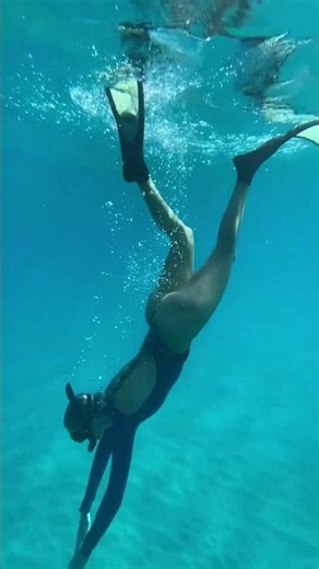 testing different phone cases underwater