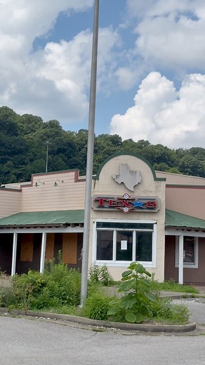1.8K reactions · 112 shares | Abandoned Charleston West Virginia #foryoupageシ #life #old #WestVirginia #history #abandoned | Matthew White | Facebook