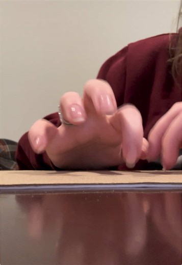 tapping on a random notepad #asmr #lofi #tappingasmr #fastandaggressiveasmr #fyp #foryoupage #cameratapping #relaxingsounds