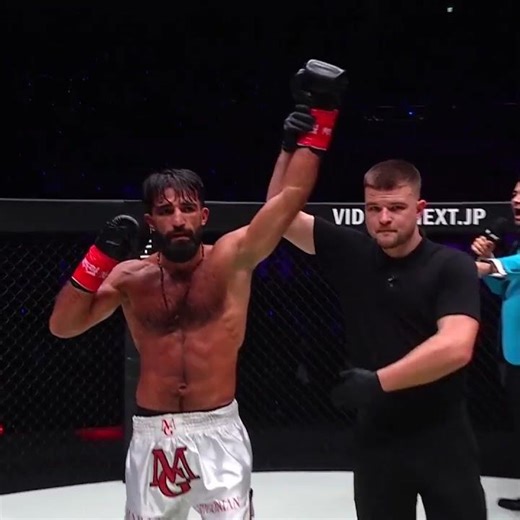 Left it ALL in the Circle 😤 Marat Grigorian outslugs Rukiya Anpo for a thrilling decision win!