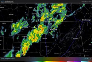 2:31pm Radar Check: A line of showers and thunderstorms continues to push through the TN Valley. The stronger storms will be capable of producing heavy rainfall, gusty winds and hail. #HUNwx | US National Weather Service Huntsville Alabama
