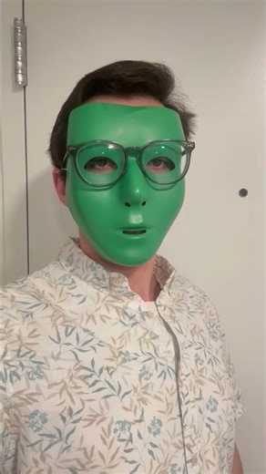 Reading the entire Shrek script 1 word per day #2542 “person”