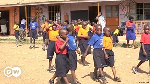 Poo used as energy to cook school meals