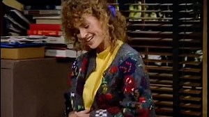 Coach S01E02 Kelly And The Professor