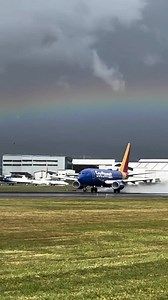 2.5M views · 44K reactions | Southwest Airlines The Boeing Company 737 Departing in  runway in Costa Rica. : esteban_sjo_spotter #viralreelsfacebook #viralreelschallenge #trendingreelsvideo #usareels #airbusa330 #londonlife #boeinglovers #atlanta #airbusa380 #airplanelovers #costarica | Love for Aviation | Facebook