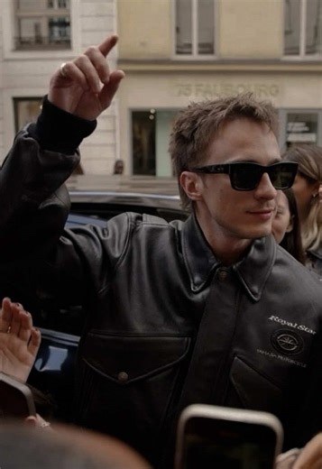 Fanfiction Featuring Drew Starkey and Madelyn Cline