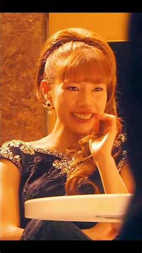 💼 銀行員から銀座の女王へ、彼女はいかにして全てを操ったのか？✨ 武井咲が華麗に主演！『黒革の手帖』の致命的な魅力を徹底解剖!