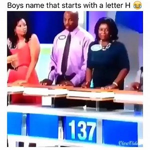 FunnyHoodVidz on Instagram: "••••••••••••••• 👉🏽 Follow @ratchet_clips 😂 Tag 5 friends for a shoutout! ✅ #funny #memes #lol"