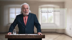 Ist Tafelsalz wirklich Salz – oder nur Natriumchlorid ohne Mehrwert? In diesem Video zeigen wir die Unterschiede zwischen industriellem Salz und natürlichem Ur-Salz. 🌟 7 Gründe für natürliches Salz: ✅ Nerven- & Muskel­funktionen ✅ Blutdruck- & pH-Regulation ✅ Flüssigkeitshaushalt & Verdauung ✅ Stressregulation durch Mineralien 🔎 Die Wahrheit: Raffiniertes Tafelsalz enthält nur NaCl – bis zu 82 Mineralstoffe fehlen! 💡 Empfehlung: Verwenden Sie naturbelassenes Ur-Steinsalz, Meersalz oder Halit 