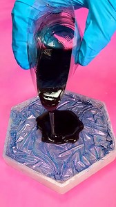 This metallic powder is stunning! 🤩 | Craft Factory