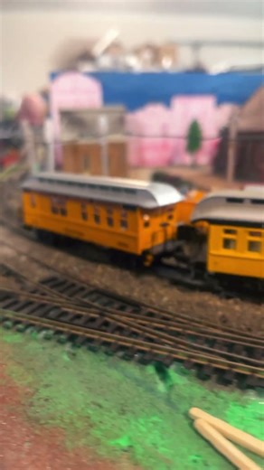 Model trains running #train #railtrack #modeltrain #modelrailroad