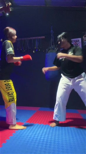 #fyp #boxeo #karate 🥋@zxena_mn 🥊