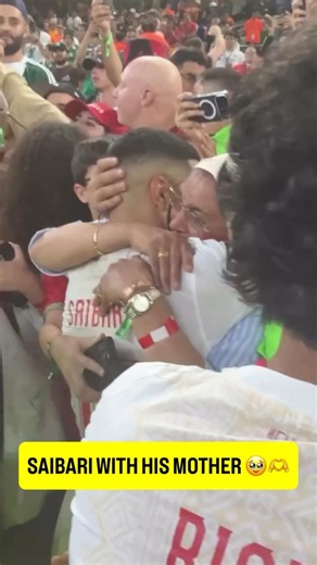 𝗪𝗛𝗔𝗧 𝗔 𝗠𝗢𝗠𝗘𝗡𝗧 𝗙𝗢𝗥 𝗧𝗛𝗘𝗠 🥹❤️Celebrating it with his mother… moments like this 🥹❤️