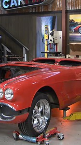 13K views · 142 reactions | Los #MaestrosDeLaMecanica siguen trabajando en el chasis nuevo del Corvette | Discovery Turbo | Facebook