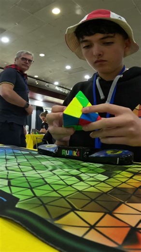 Pyraminx Solved In 2.15 Seconds! #shorts #speedcubing #cuber #speedcube
