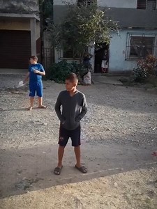 🎶 Niño cubano es viral en las redes cantando canciones de Pedrito Fernandez, me comentan que algunos le dan dinero y el se lo entrega a su mama para ayudarla con los gastos de la casa 🙏 | Antena Cubana