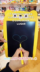 En Rincón Infantil siempre buscamos productos que ayuden a los padres a entretener a sus niños de forma educativa y creativa. 🎨✨ Por eso, la Pizarra Mágica LCD es uno de nuestros favoritos. Es perfecta para usar en casa o llevarla en el auto durante un viaje. 🚗 Liviana, fácil de usar y segura para sus ojos, ¡es una gran alternativa a las pantallas! 👀💡 Además, ayuda a desarrollar la motricidad de los peques mientras dibujan y escriben sin límites. 🖊️💪 Si buscas algo práctico, educativo y qu