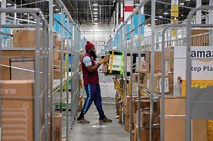Amazon gives inside look of distribution warehouse in North Versailles