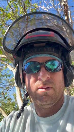 Out in Baton Rouge yesterday removing a couple of trees! Usually our equipment comes in handy for most of our tree removals but sometimes it’s a tight squeeze😬 luckily we know how to operate in tight spaces and we’ll always get the job done💪🏼 Whether it’s a small ornamental or a large shade tree, we handle every removal with precision, care, and respect for your property 🌳 “Like It Was Never There” Give us a call, send us a text to get your free quote, or head over to our website to fill out