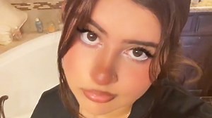 I’m a waitress - I tested seven different hairstyles and made over $100 in tips