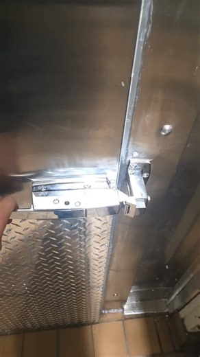 Spencer & Rachel on Instagram: "New WALK-IN Cooler & New WALK-IN Cooler Door Closing Like A CHAMP!!!! @wefixcoolers Is Your #1 Choice Nationwide WALK-IN Restoration & Installation 1-888-880-4060 Info@wefixcoolers.com #walkincooler #walkinfreezer #food #restaurant #nationwide #walkincoolers #walkincoolerrepair #walkinfreezerrepair"