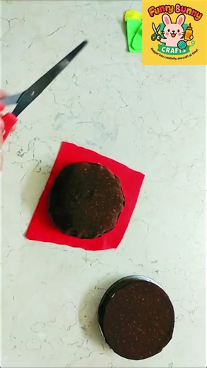 DIY Fabric Crafts - Recycling Ideas - How to Make a Burger pin cushion + Tutorial !