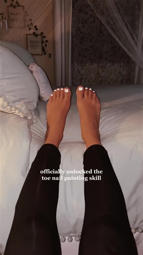 White Painted Toe Nails: Tips for a Perfect Pedicure