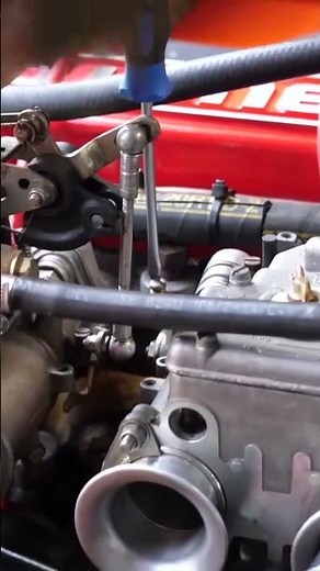 How to Synchronize Carburetors to Optimize Engine Performance