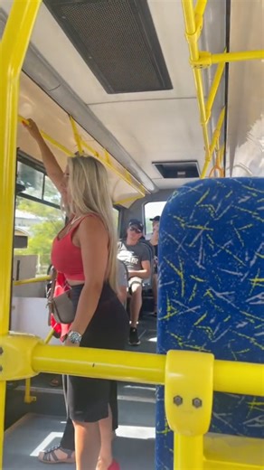 Metro Bus Travelling Enjoying #pamellachka #relax #cute #travelling | Pamellachka Barber