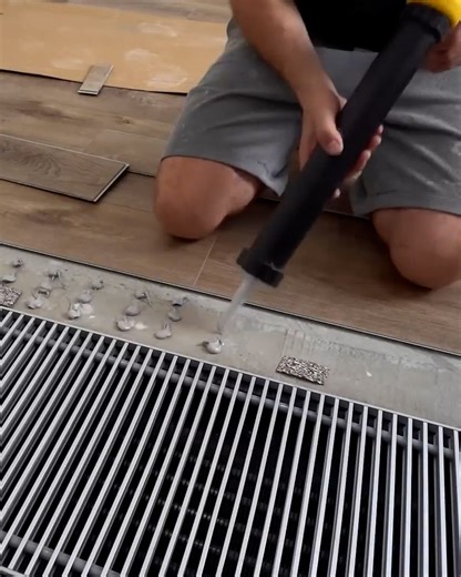 198K views · 349 reactions | Forget Laminate! What's Better for a New Building Modern Polymer Floor Covering | DIY & Crafts | Facebook