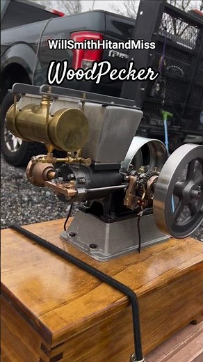 Stunning Little Woodpecker Scale Model Hit and Miss Engine