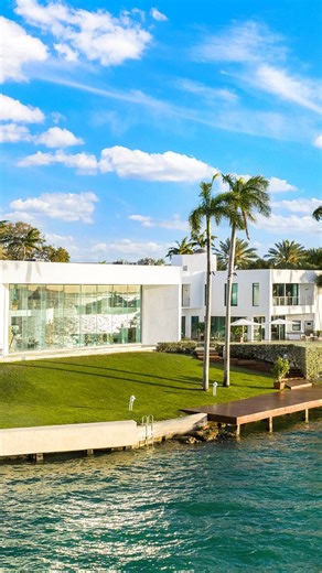 Florida 'Scarface' mansion listed for $237 million