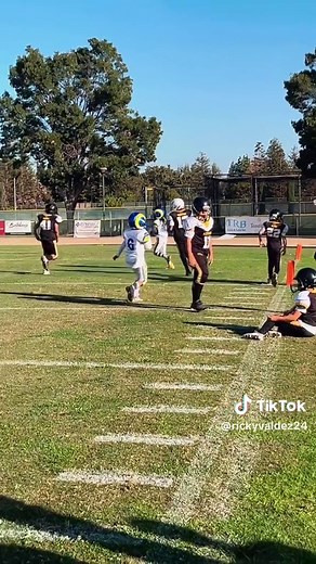 Ricky (@rickyvaldez24)’s videos with Touchdown - O.T. Genasis