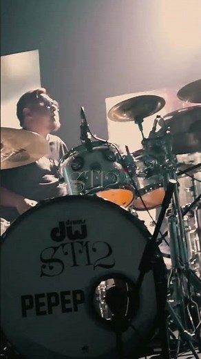 ini gebukan pepep st12 di lagu kehilangan