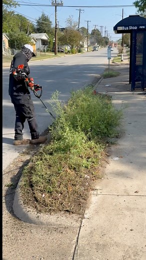 590K views · 19K reactions | Cleaning Day South Side Dallas. When I told them I’m from Australia and what I do, well let’s just say some of them were scratching their head! #life | Nathans Lawns and Gardens | Facebook
