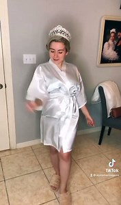 4.3M views · 91K reactions | El efecto que causan nuestros hermosas vestidos de Novia... YO SOY NOVIA CASA IZA  | Casa Iza Novias | Facebook