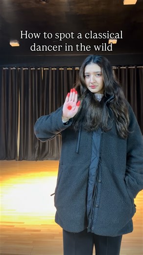 Vasundhara Sharma 🌸 on Instagram: "Doing a classical dancer version of this trend ✨☺️ . . . . #classicaldancer #kathak #indiandance #explore #dance [Indian Classical Dance, Dance, Kathak, Explore, trends, viral, alta, red hands, Artist]"