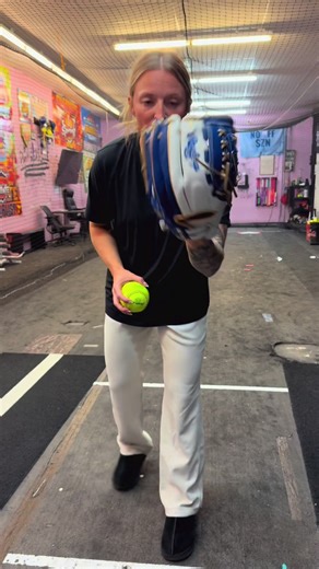 Glove review Glove: @Rawlings ⚾️🥎 @JustGloves #tiktok #fyp #capcut #viral #viralvideo