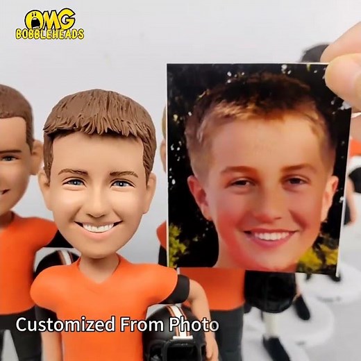 Custom Family bobbleheads #bobblehead #custombobbleheads #giftideas #gift