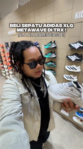 KALO DIPAKE BUAT NYETIR MOBIL AUTO SCREENSHOT INI😇 Btw gue pengen nambah koleksi sneakers chunky / bulky lagi deh kayaknya🤔 #sneakers #shopping #adidas #fashiontiktok #videolebihpanjang