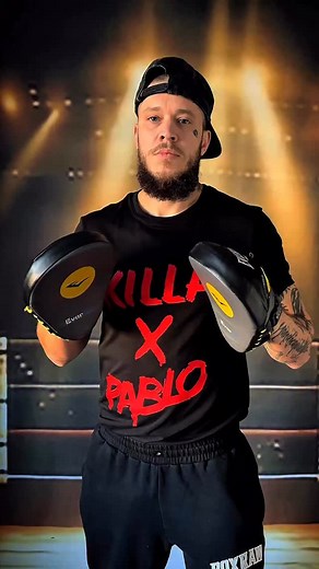 14K views · 472 reactions | Pad combos壘 #boxing #boxingtraining #boxingcombos | Petr Scholl - Boxing & Fitness | Facebook