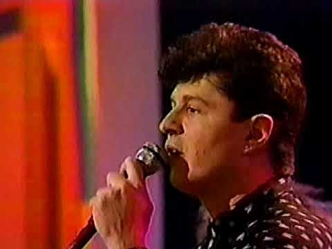 THE BUCKINGHAMS-"MERCY MERCY MERCY" (LYRICS)