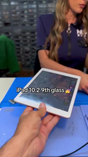 מדריך להחלפת זכוכית לאייפד 10.2