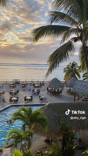 Explore the Stunning Views of Rarotonga at Edgewater Resort