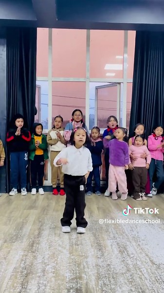 Flexible Dance School (@flexibledanceschool)’s videos with original sound - Flexible Dance School