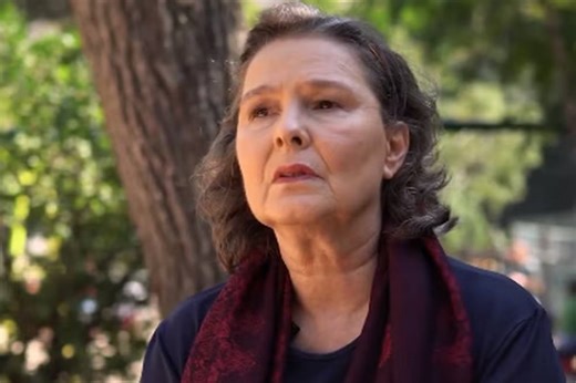 Louise Cardoso diz que atores veteranos devem dar lugar aos jovens