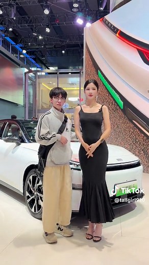 Chinese car show model #foryou #fashion