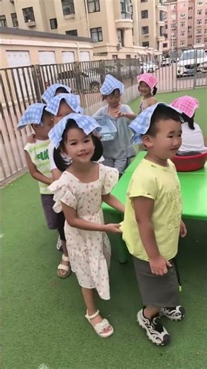 小朋友们玩的真开心#小朋友